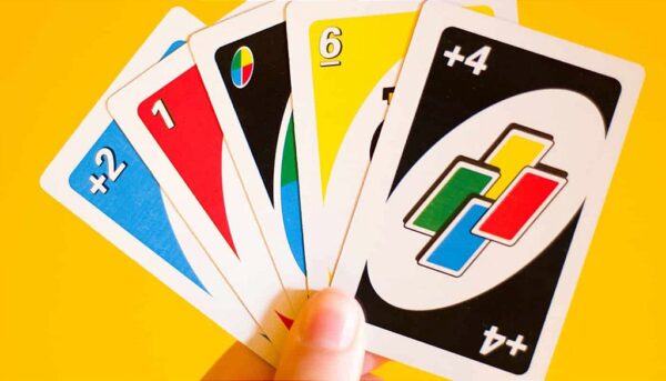 Uno Jogo de Cartas - Image 5