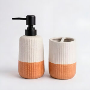 Kit 2 Peças Porta Sabonete Líquido Porta Escova Cor: Branco